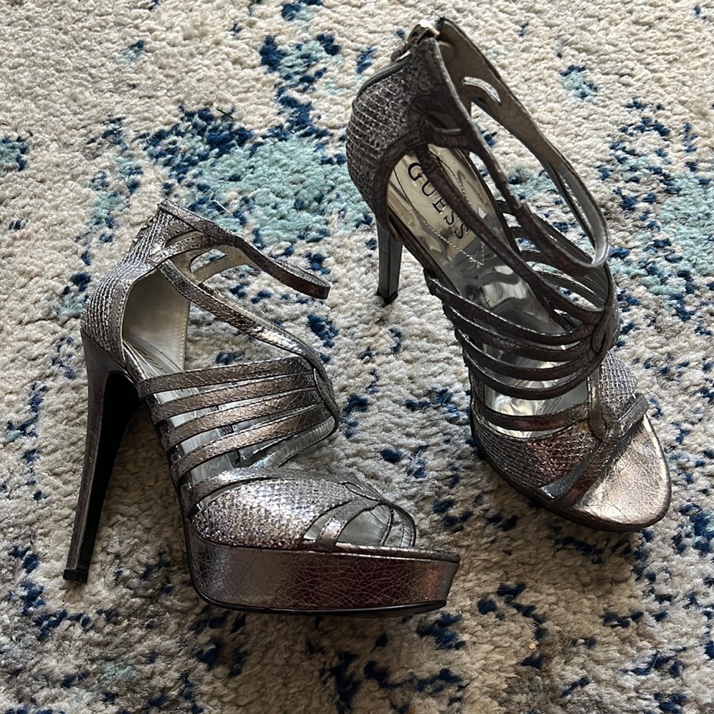 Silver Guess Pumps